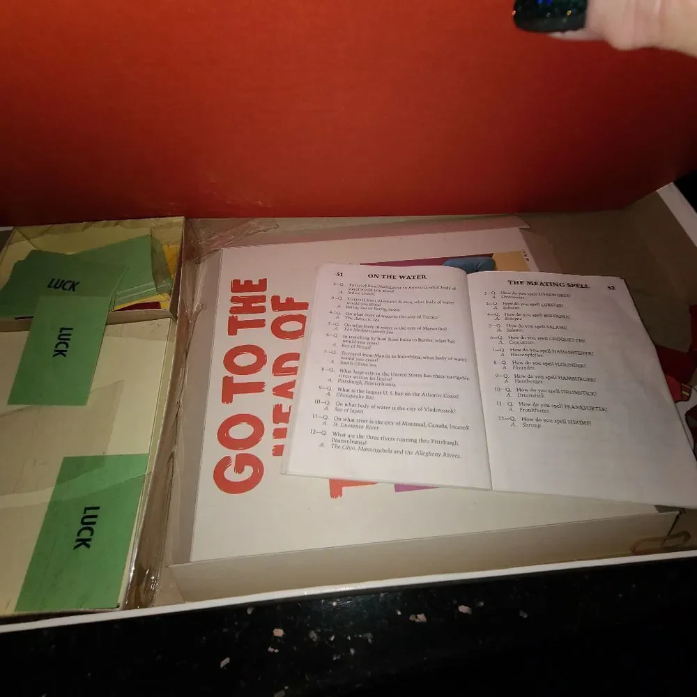 Retro Go To The Head of the Class Board Game